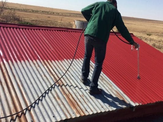 Bảo dưỡng sơn chống rỉ mái tôn